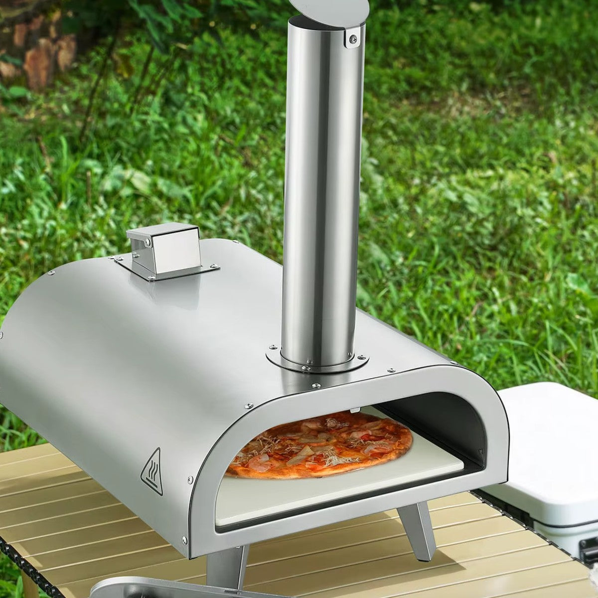 Forno 12 au jardin, pizza en cuisson